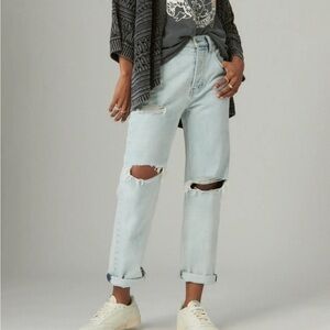 Lucky Brand Light Blue 90s Loose Crop Jeans
